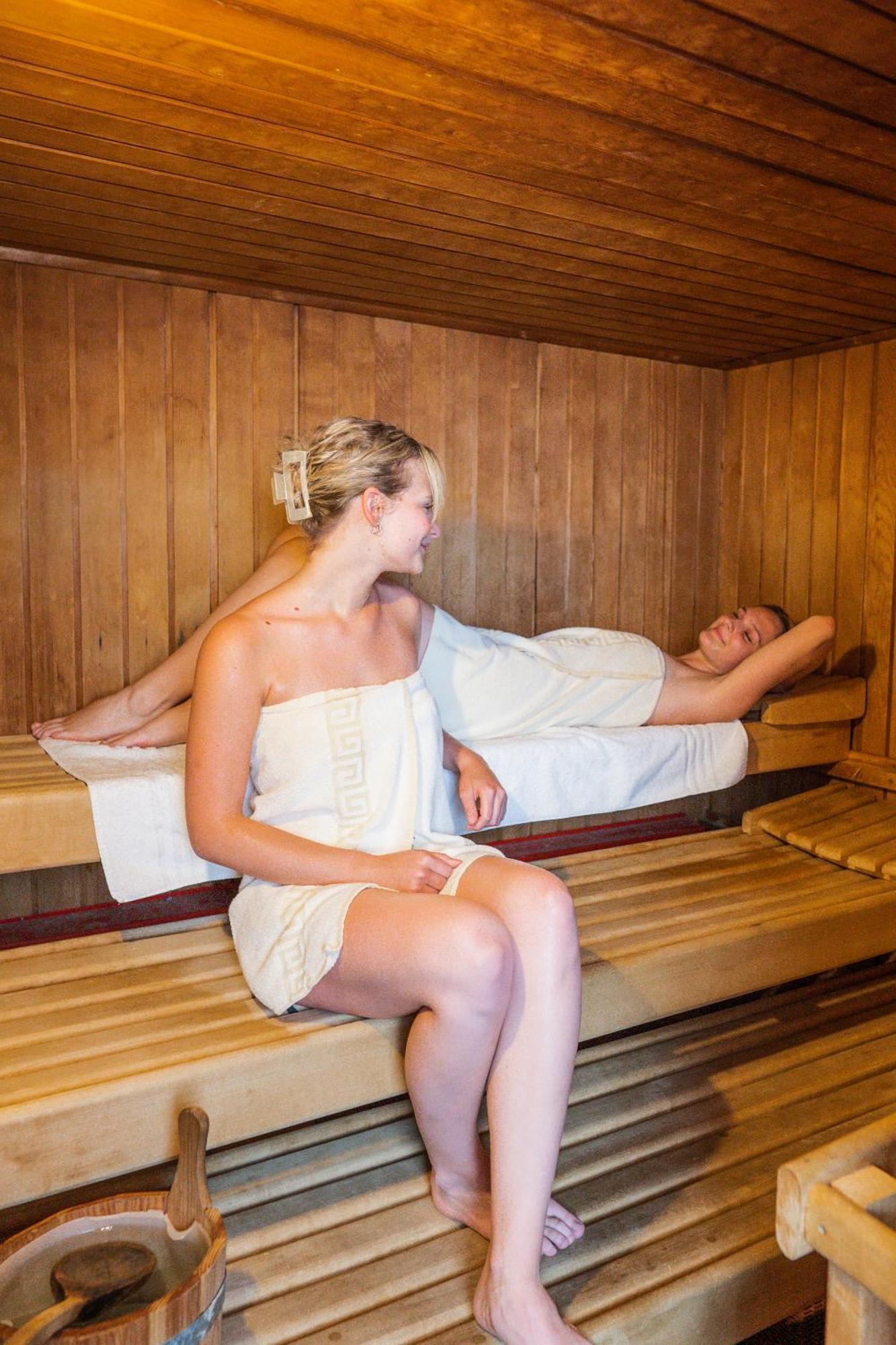 Hotel Christel Heimbuchenthal Bagian luar foto