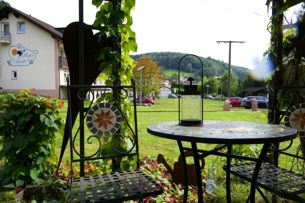 Hotel Christel Heimbuchenthal Bagian luar foto