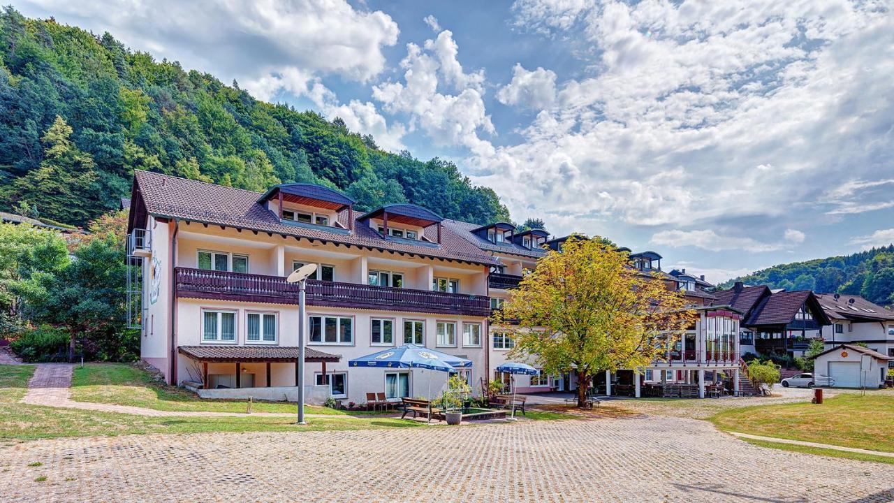 Hotel Christel Heimbuchenthal Bagian luar foto